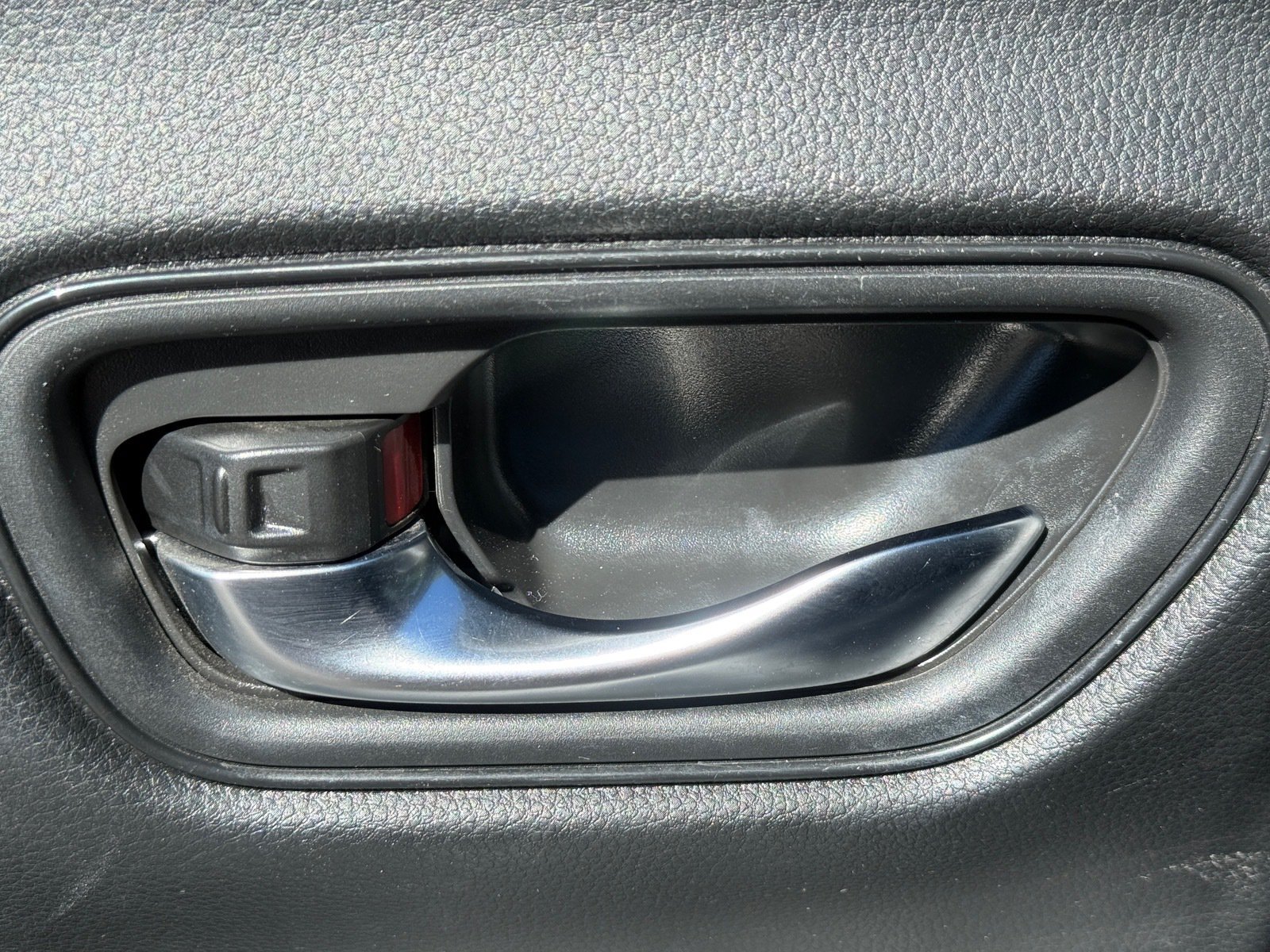 Used 2024 Honda HR-V LX image 42
