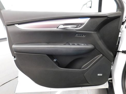 Used 2019 Cadillac XT5 Premium Luxury image 13