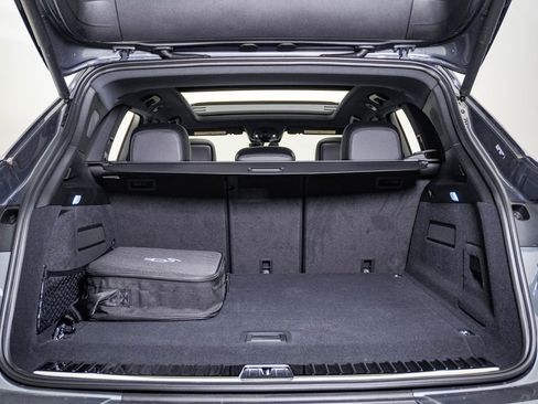 New 2026 Porsche Cayenne E-Hybrid AWD/4WD image 28