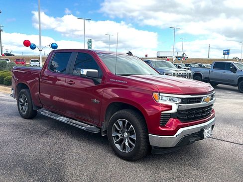 Used 2023 Chevrolet Silverado 1500 LT w/ Protection Package RWD image 3