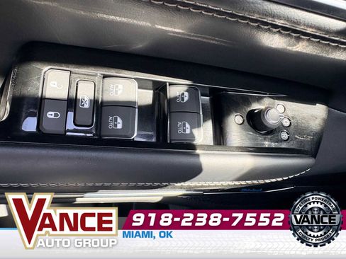 Used 2022 Jeep Grand Wagoneer Series II AWD/4WD image 33