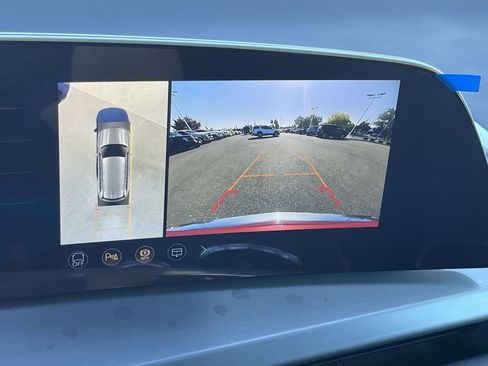 New 2026 Cadillac Vistiq Luxury image 7