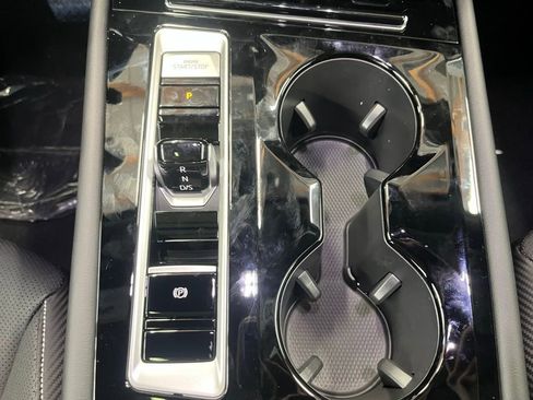 New 2026 Volkswagen Atlas Cross Sport SE image 14