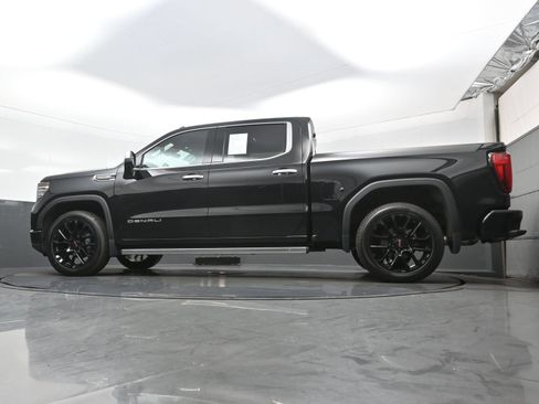 Used 2023 GMC Sierra 1500 Denali w/ Technology Package AWD/4WD image 33