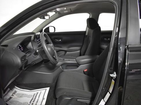 Used 2025 Honda HR-V LX image 11