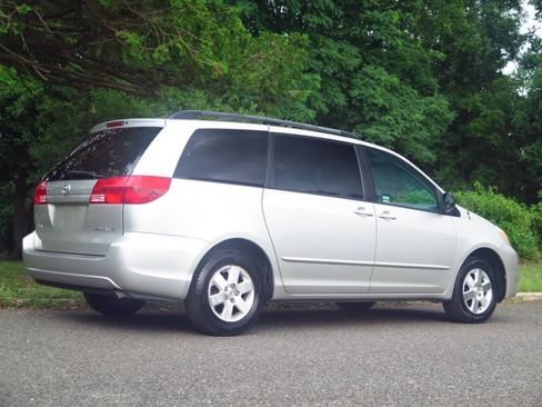 Used 2004 Toyota Sienna LE FWD image 4