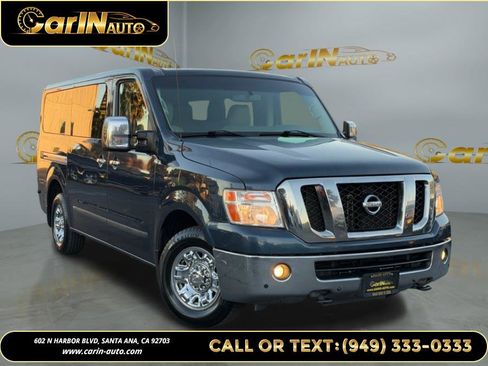 Used 2016 Nissan NV 3500 SL image 3