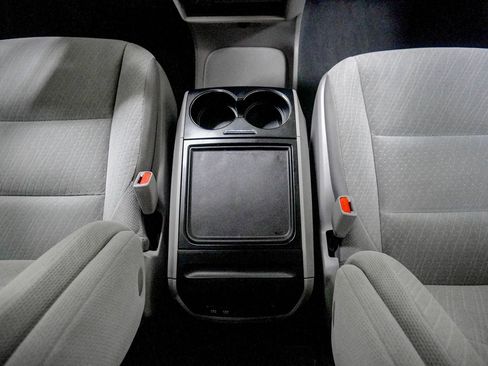 Used 2019 Toyota Sienna LE FWD image 28