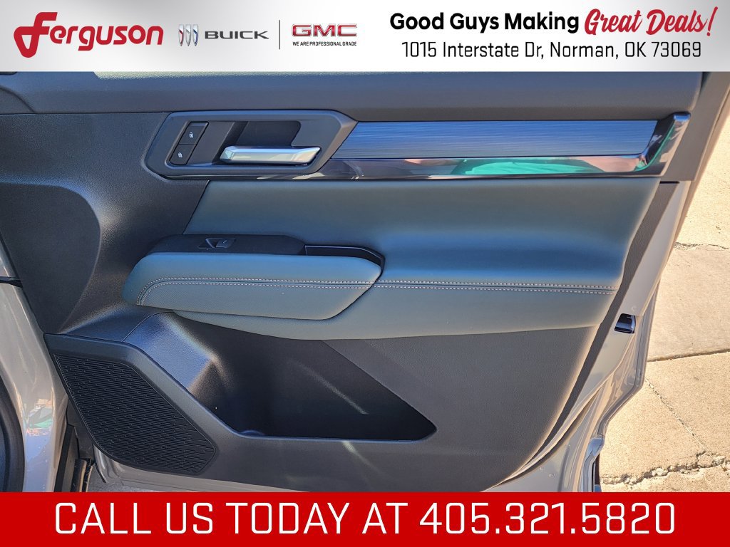 New 2027 GMC Terrain AT4 w/ Convenience Package III AWD/4WD image 39