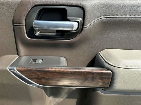 Used 2021 GMC Sierra 1500 SLT w/ SLT Premium Package image 28