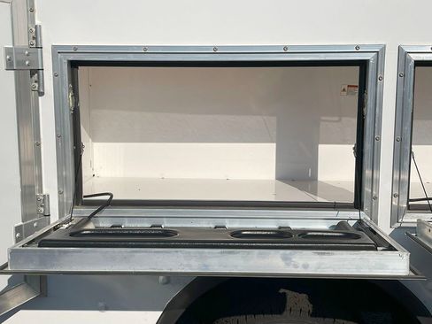 Used 2022 Chevrolet Express 3500 Work Van w/ Power Convenience Package image 10