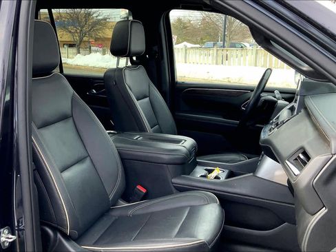 Used 2022 Chevrolet Tahoe Premier image 9