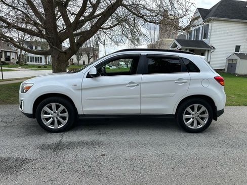 Used 2015 Mitsubishi Outlander Sport SE AWD/4WD image 5