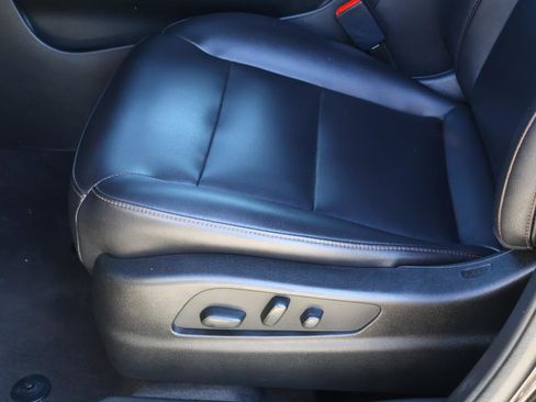 Certified 2022 Cadillac XT4 Sport w/ Safety Alert Package image 20