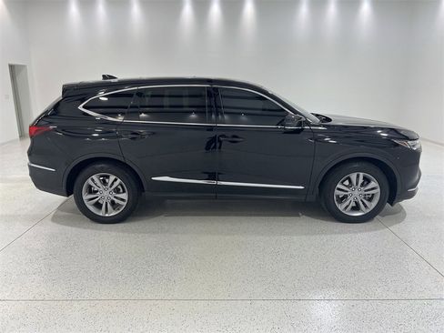 Used 2023 Acura MDX SH-AWD image 9