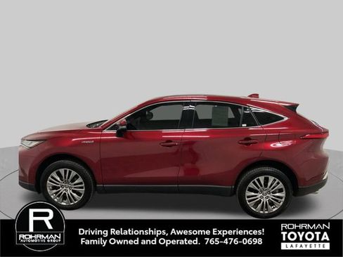 Used 2021 Toyota Venza Limited w/ Advanced Technology Package AWD/4WD image 3