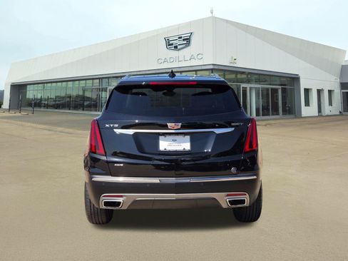 Certified 2023 Cadillac XT5 Premium Luxury AWD/4WD image 5