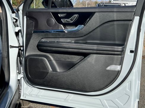 New 2026 Lincoln Corsair Premiere image 7