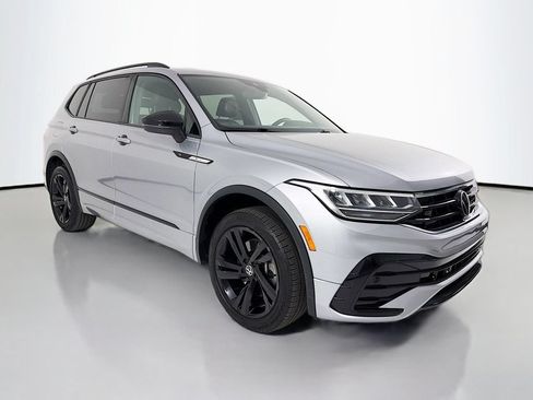 Used 2024 Volkswagen Tiguan SE R-Line AWD/4WD image 1