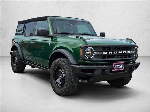 Used 2022 Ford Bronco Black Diamond AWD/4WD image 3