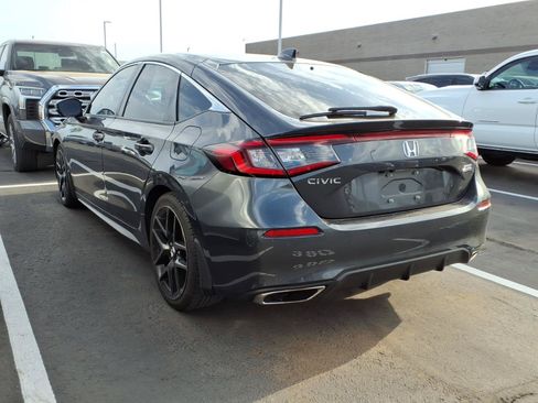 Used 2022 Honda Civic Sport Touring image 3