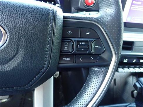 Certified 2025 Toyota 4Runner TRD Sport AWD/4WD image 14