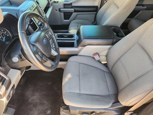 Used 2017 Ford F150 XLT w/ Equipment Group 302A Luxury image 12