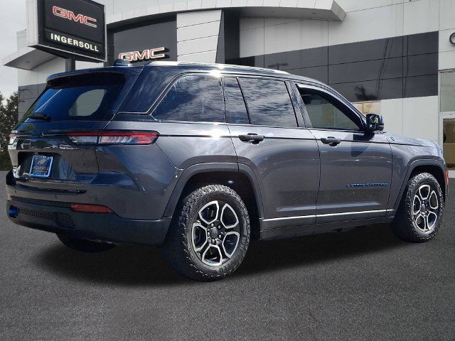 Used 2023 Jeep Grand Cherokee Trailhawk w/ Advanced Protech Group II AWD/4WD image 25