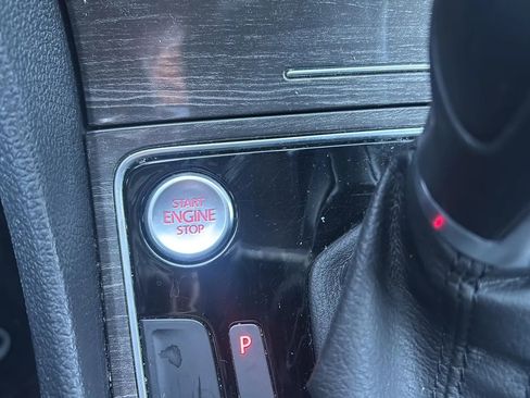 Used 2017 Volkswagen Passat 1.8T SE image 51