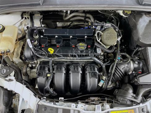 Used 2013 Ford Focus S FWD image 31