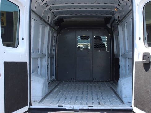 Used 2023 RAM ProMaster 2500 FWD image 18