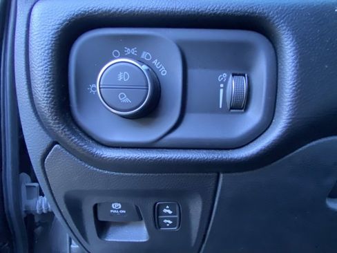 Used 2022 RAM 1500 Big Horn image 13