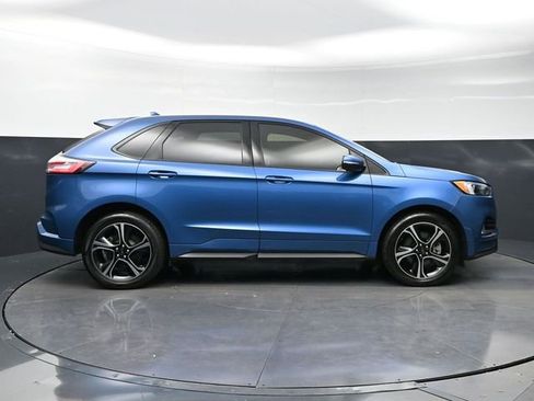 Used 2019 Ford Edge ST w/ Convenience Package image 4
