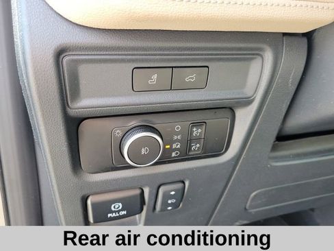 Used 2024 Ford Expedition Max Limited RWD image 7