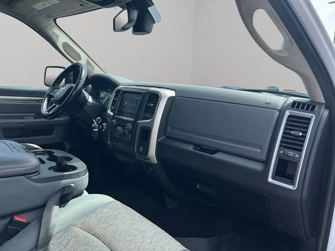 Used 2019 RAM 1500 Classic SLT w/ Luxury Group AWD/4WD image 26