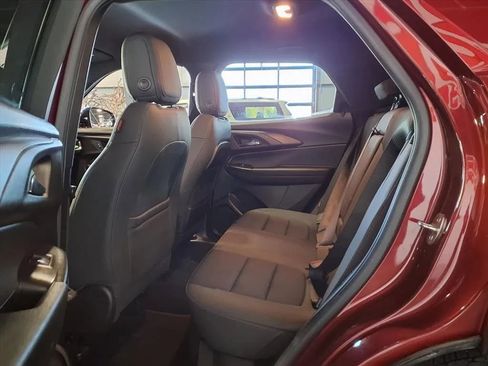 Used 2023 Chevrolet TrailBlazer RS w/ Convenience Package image 14