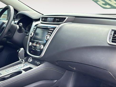 Used 2019 Nissan Murano SV w/ Premium Package FWD image 29