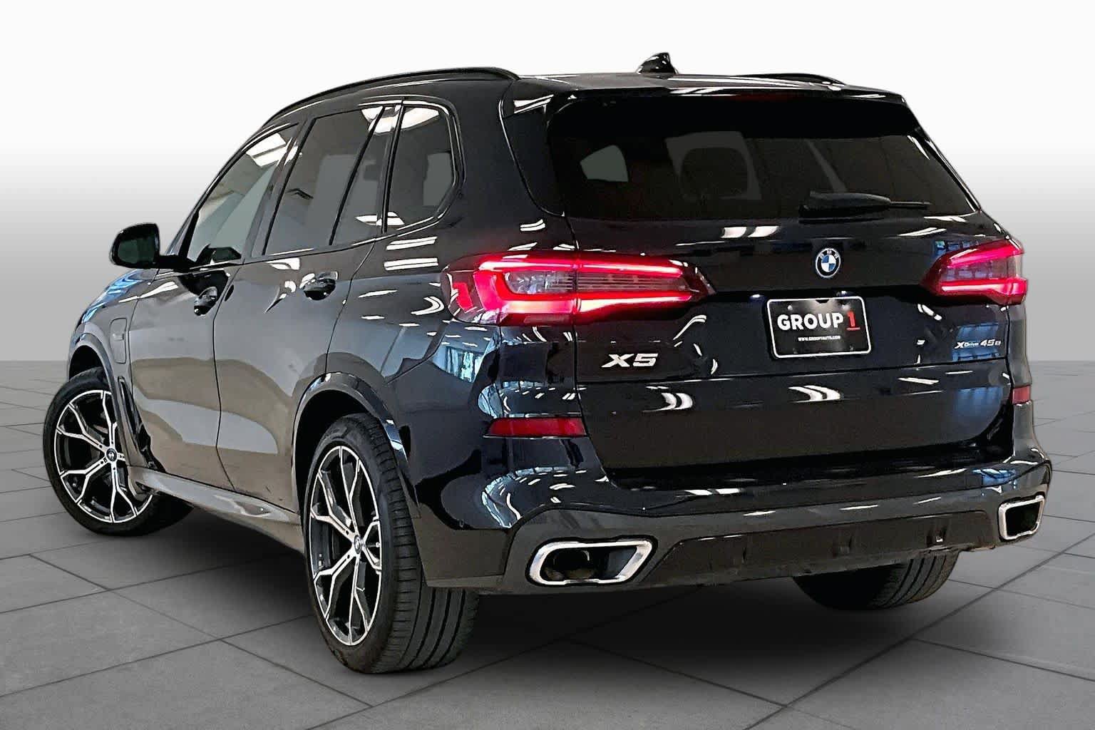 Used 2022 BMW X5 xDrive45e w/ M Sport Package AWD/4WD image 7