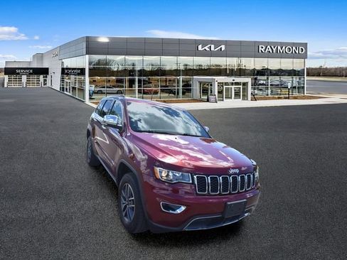 Used 2021 Jeep Grand Cherokee Limited AWD/4WD image 9