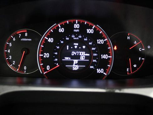 Used 2017 Honda Accord Sport image 14