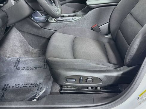 Used 2024 Chevrolet Malibu LT FWD image 18