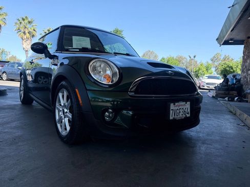 Used 2013 MINI Cooper S image 3