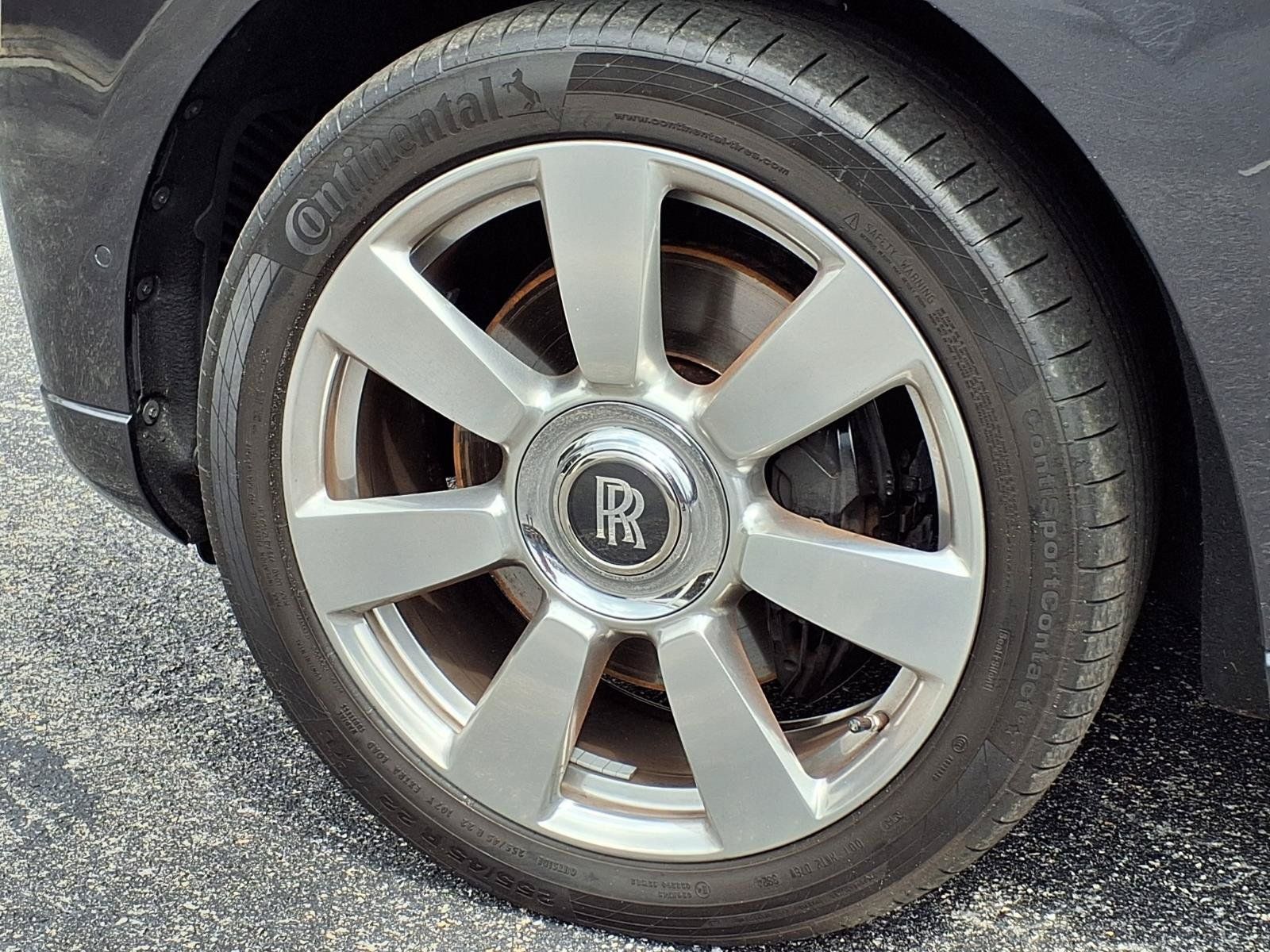 Used 2020 Rolls-Royce Cullinan AWD/4WD image 5