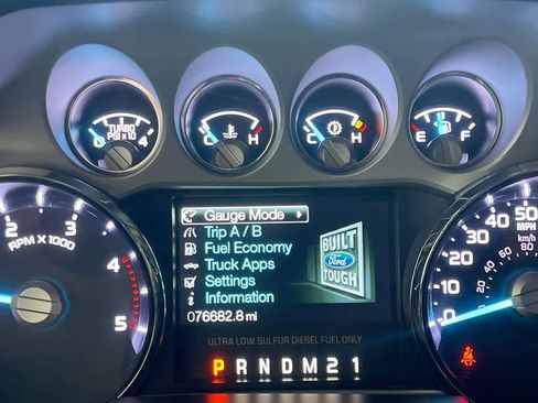 Used 2016 Ford F250 Lariat w/ Lariat Interior Package image 15