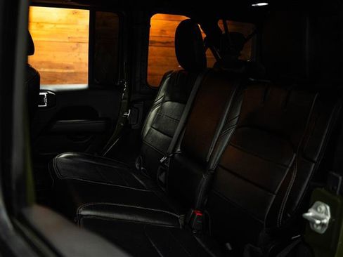 Used 2023 Jeep Wrangler Unlimited Sahara image 10