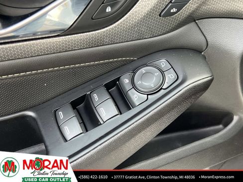 Used 2023 Chevrolet Traverse Premier w/ Redline Edition image 16