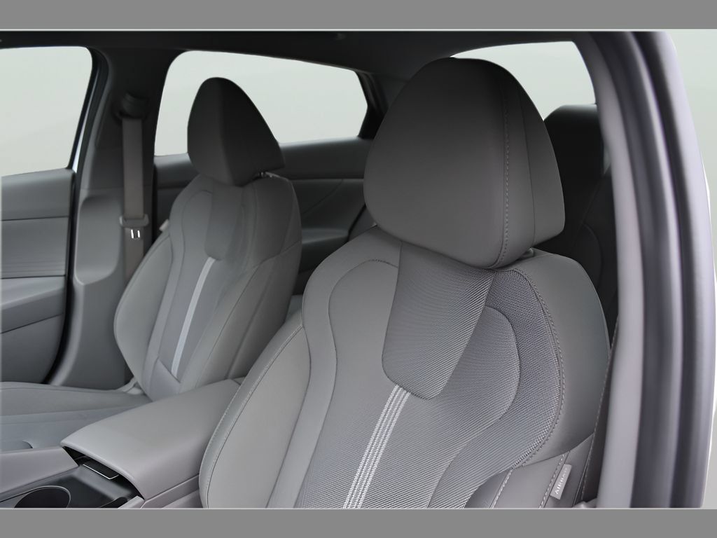 New 2026 Hyundai Elantra SE FWD image 26