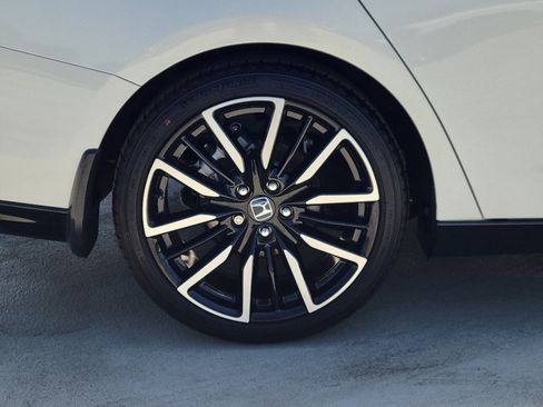 Used 2024 Honda Accord Touring image 6