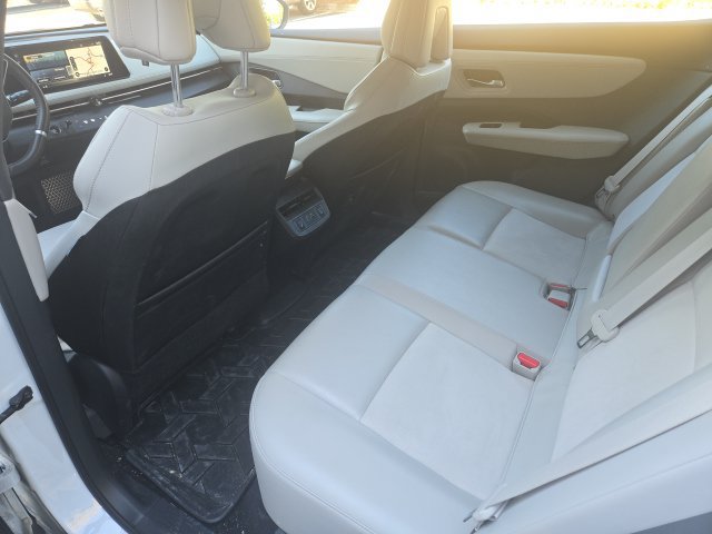 Used 2023 Nissan Ariya FWD image 15