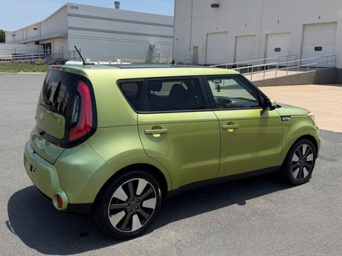 Used 2014 Kia Soul ! w/ Sun & Sound Package FWD image 4